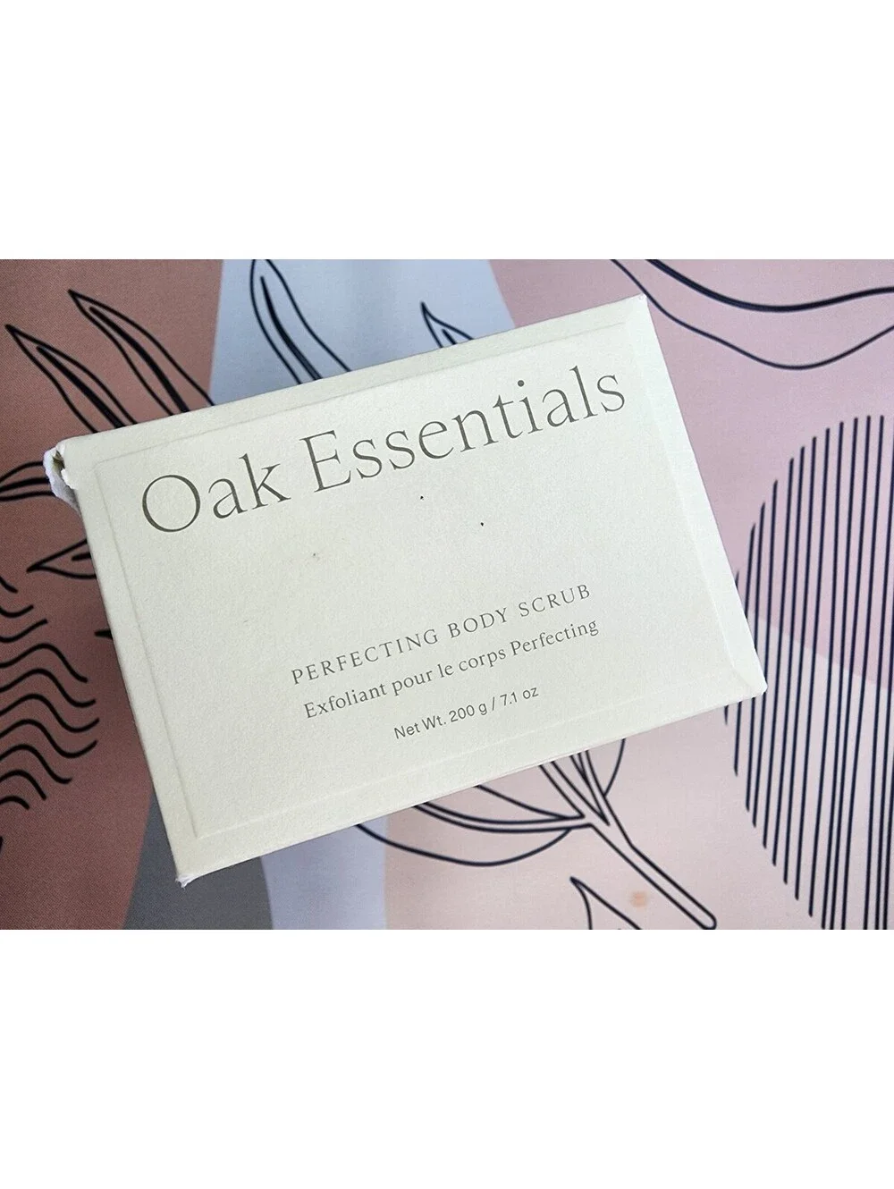 Oak Essentials Perfecting Body Scrub Exfoliating 200g / 7.1 Oz